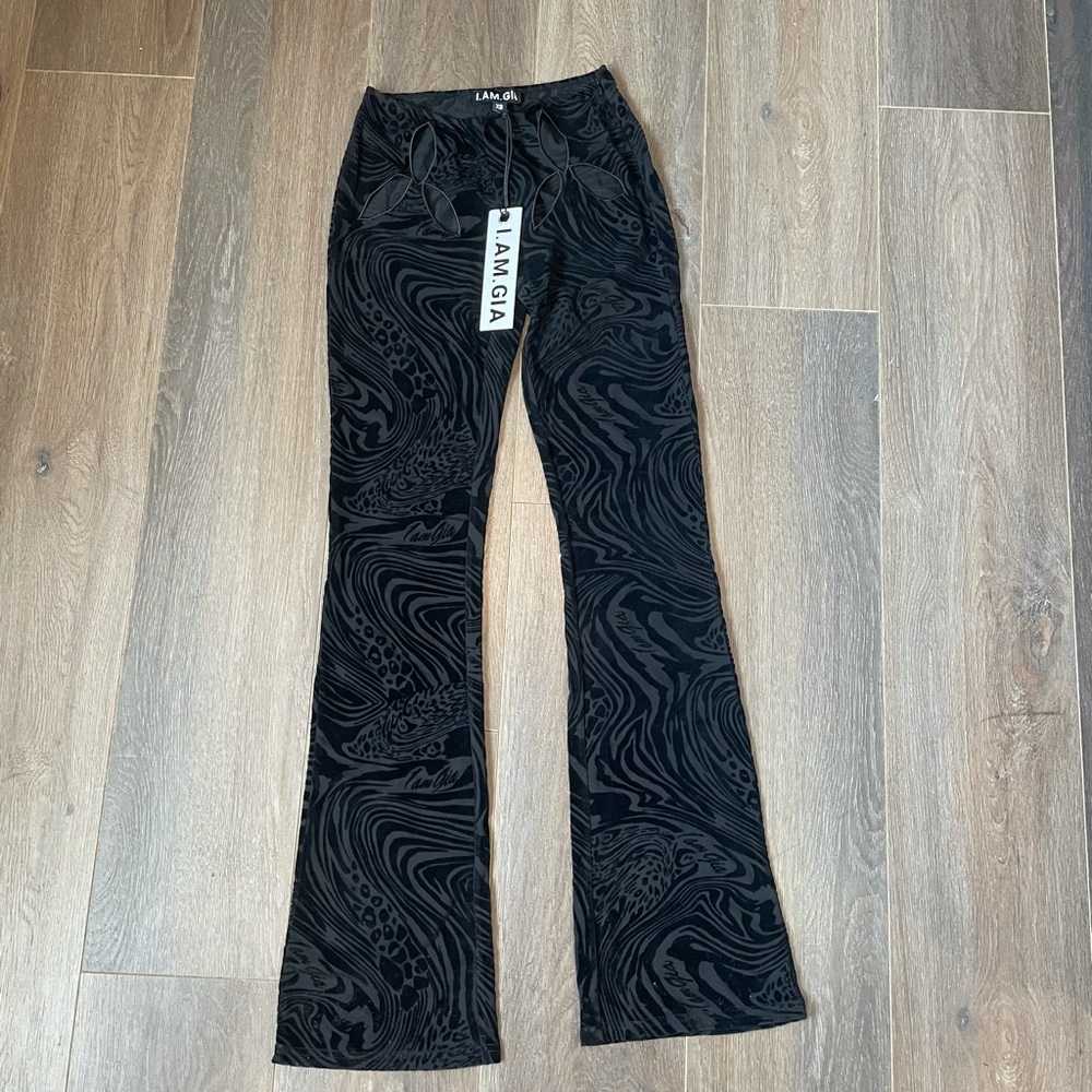 I am Gia black annihya pants xs SOLD